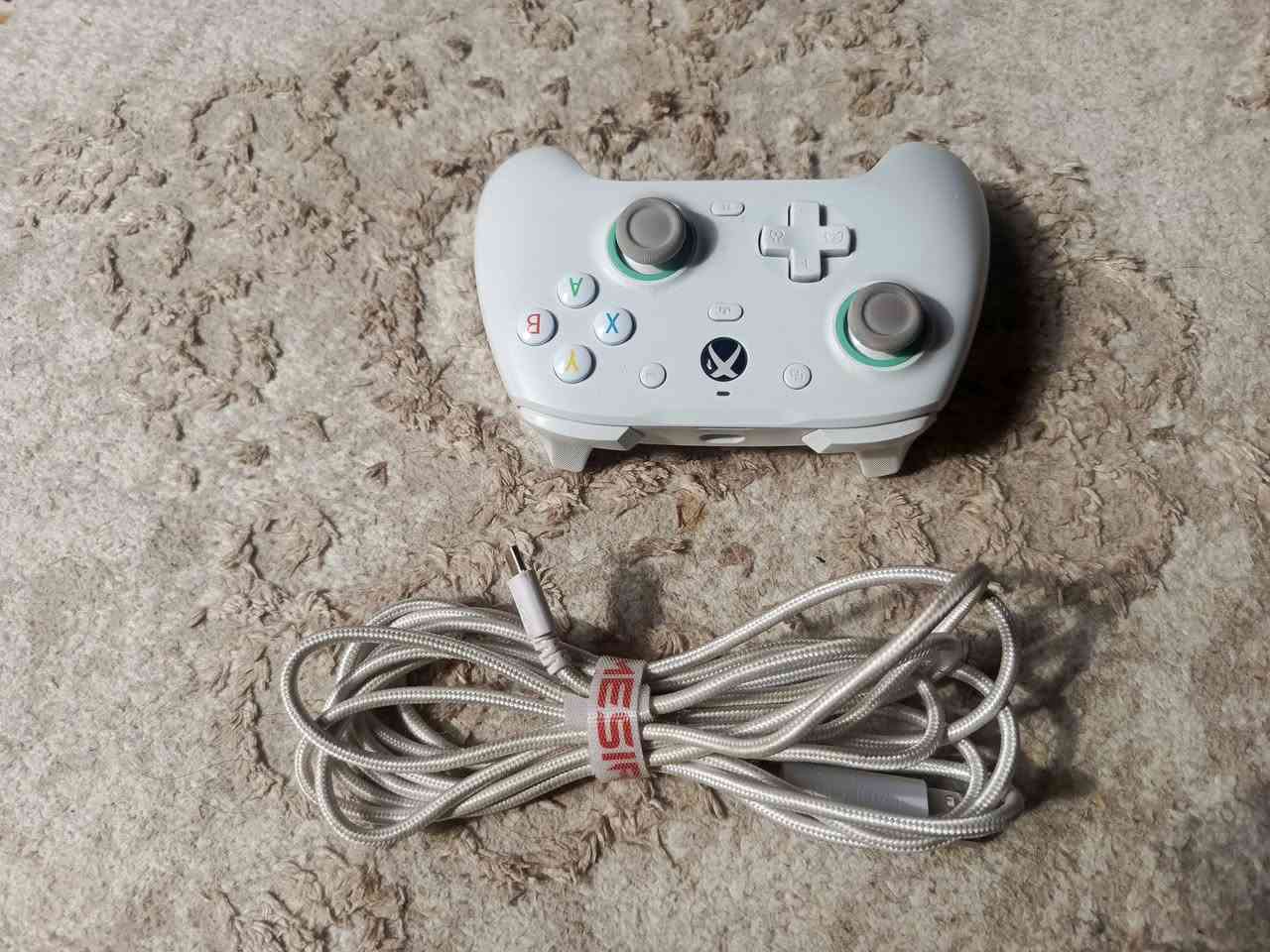 اكس بوكس وان فات للبيع 
ذاكره نص تيره 
اغراضه كامل 
ويا العاب... فورزا + فيفه 2025 مشتريها + جي تي اي + كم لعبه اكو ماذكرهم 
الجهاز كلش نضيف 
السعر 120 وبي مجال شي قليل 
المكان موصل لا يوجد توصيل 
للتواصل خاص


**إذا كنت صاحب هذا الإعلان وتريد حذفه لأي سبب، رجاءا أرسل رسالة إلى الدعم الفني**