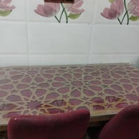 ميز طعام • كبير • ٤ كراسي