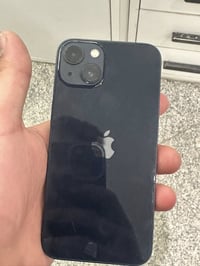 ايوفون 13 عادي للبيع الجهاز نظيف نظافته 100‎%‎ بطاريه 98 لا معلايه ولا...