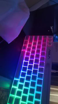 إلكترونيات • أول تم