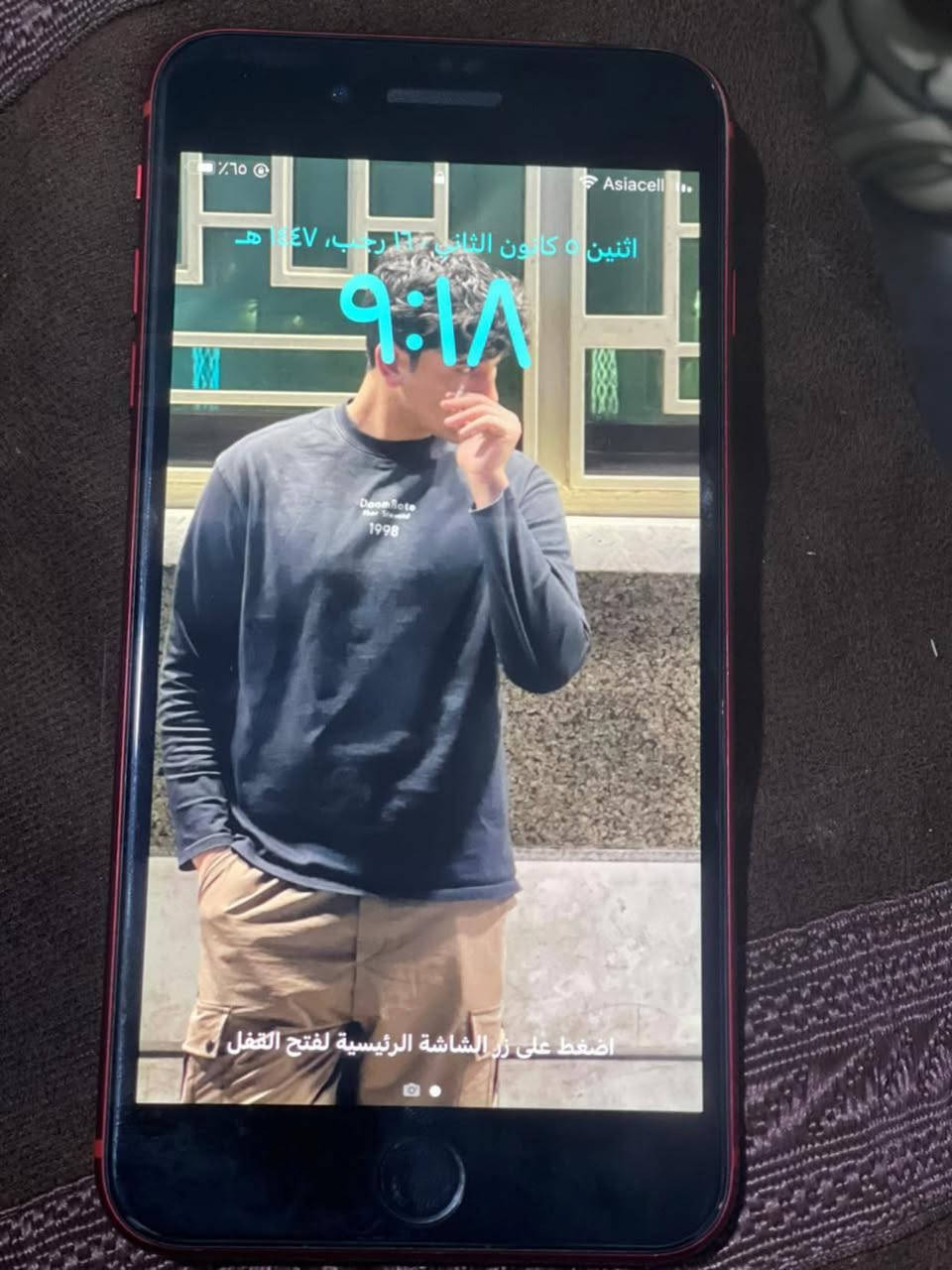 ايفون 8بلاس فولل نضافة ذاكرة 256 بطارية 78 اي قطعه السعر 135 وبي مجال ***********
