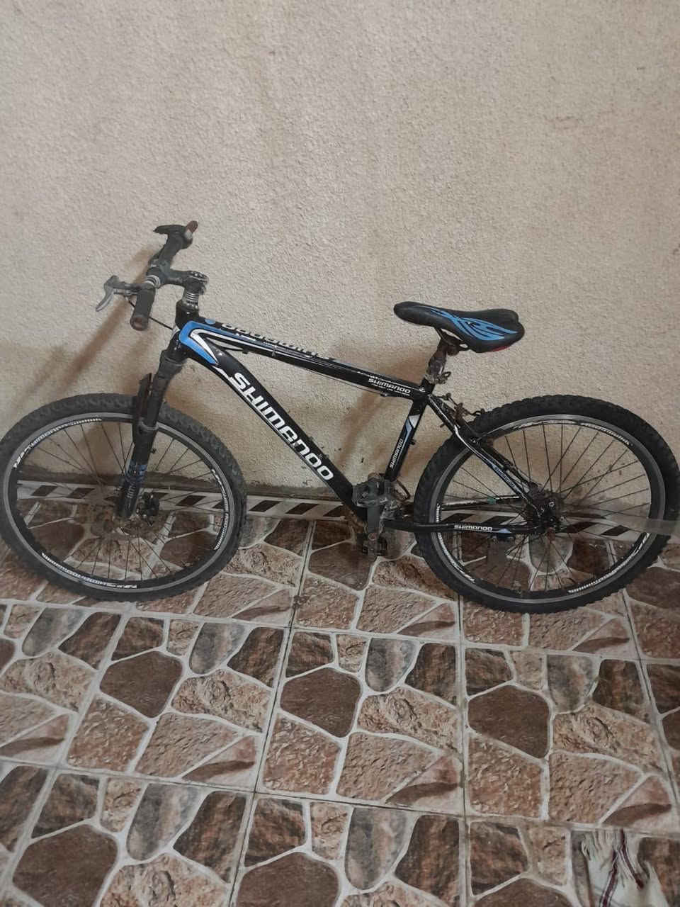 للبيع بايسكل ياباني بآلة
يحتاج فقط زنجيل وبريك 
السعر ٦٠ بي مجال 
عنوان البصرة قبلة حي الجامعة الاستفسار مراسلة او الاتصال ع الرقم ***********
