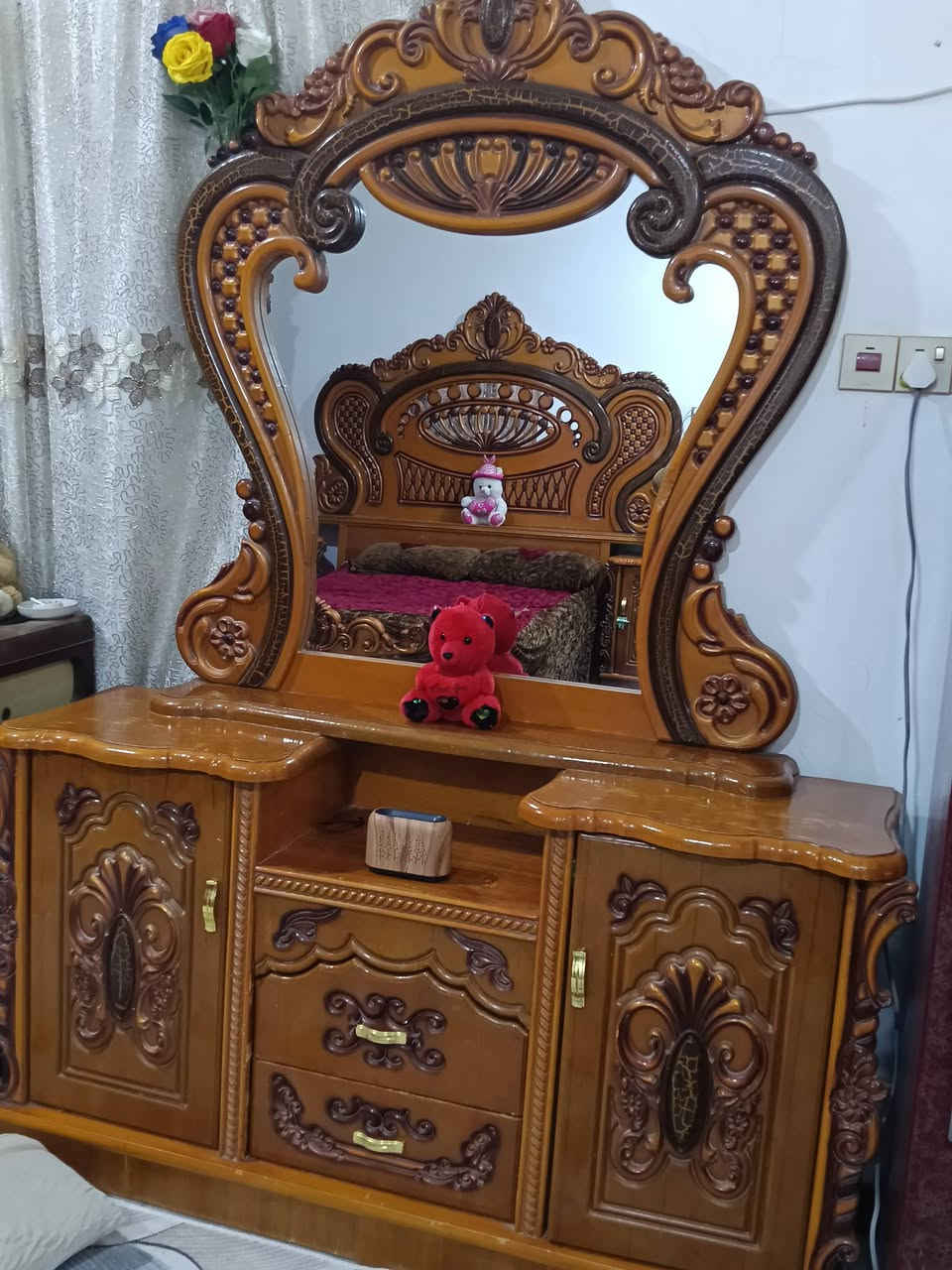 السلام عليكم غرفه البيع النضافه الستفسار عله هاذ الرقم ***********
