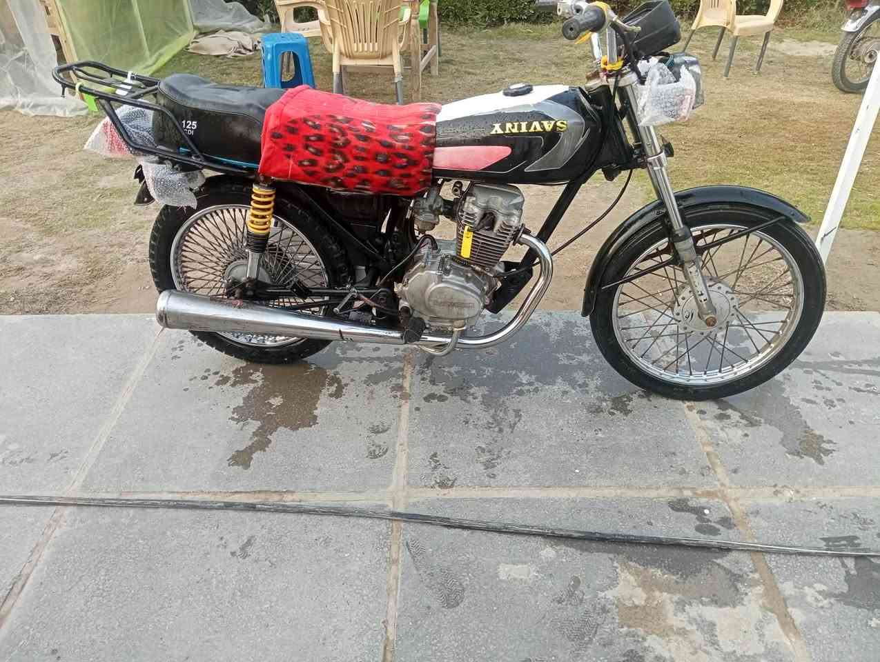 سلام عليكم دراجه البيع موديل 2014 مكفوله كفاله عامه مانقسه شي دراجه حلوه ونضيفه شغل وروح بس كلك بدون 
وراق كلك بس اسويلك مكاتبه عليه دراجه حلوه ونكره هندر 
السعر 350 وبيه مجال الطيبين واني خادم والله 
مكاني بابل قضاه المحاويل اتصل وبيك خير ودلل 

📞***********📞
