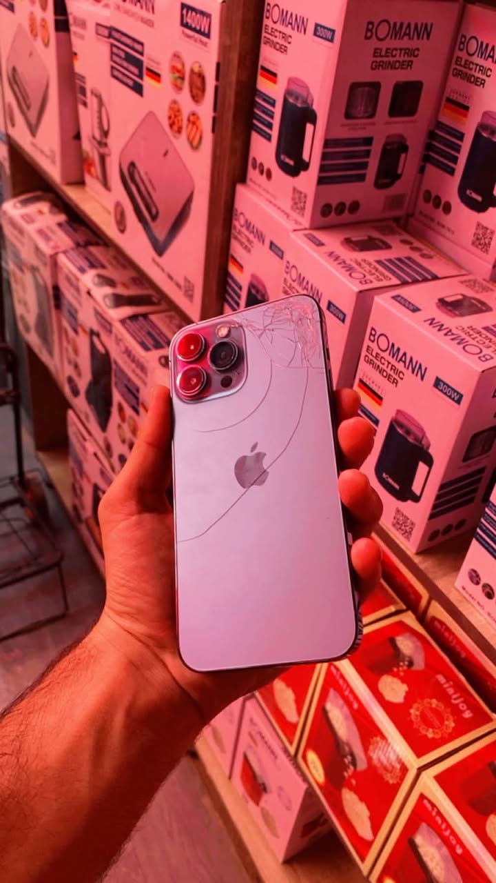 ايفون 13pro max
بطاريه 84🔋بلادي 

ذاكره 256

الجهاز مكفول فقط الفطر بل ضهر 

الجهاز بلادي ما مفتوح ولا مبدل بي شي

السعر 650الف

نادر الثالثة 

***********
