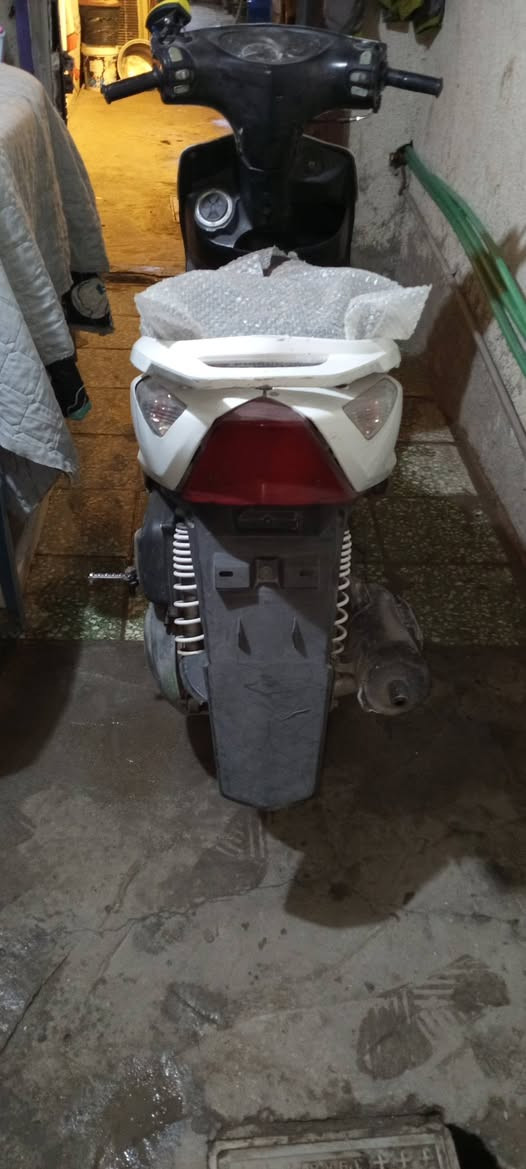 دراجه ثعلب للبيع السعر 350 وبيها مجال***********
