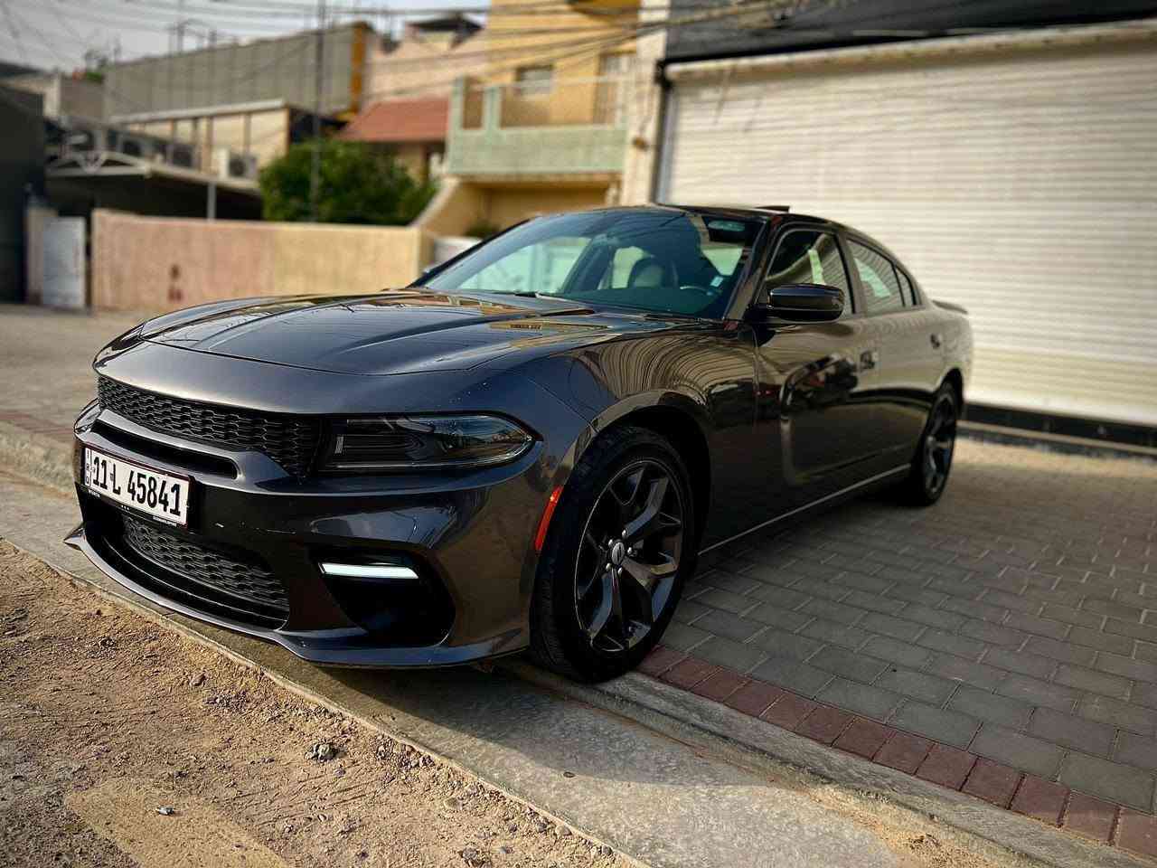 فئه. : SXT PLUS 2 فول مواصفات
الموديل : 2022 . (امريكي) . 
المحرك : . V6.  3.6L . 
العداد : 72 الف مايل

*مكفوله بدون حادث 
كفاله عامه من كلشي 
 
المواصفات :
* فتحه سقف سلايد
* تو ويل درايف
* انظمه قياده 
* دبل بصمه 2 
* كاميرا خلفية دواره
* المصابيح الأمامية زنون .
* كشافات الضباب زنون 
* دخول ذكي. 
* تشغيل عن بعد .
* شاشه كبيره نفكيشن
* كشنات الداخلية من الجلد 
* مقاعد السائق كهربائي مع الراكب 
* المقاعد الأمامية تدفئة  وتبريد 
الخلفية تدفئة 
* خزن مقعد السائق ميموري 3 وضعيات
* حساسات خلفي 
* تبريد امامي خلفي 
* تدفئة ستيرن . 
* سستم صوت
* بلوتوث تلفون . 
* محدد سرعة .  
 * حساس ب مري 
.
.. بعد بيه هواي مواصفات 
* رقم بغداد جديد
* دخول جديد 
للاستفسار / ***********
المكان / حي العدل
مكلف بل نشر اتواصل فقط اتصال
