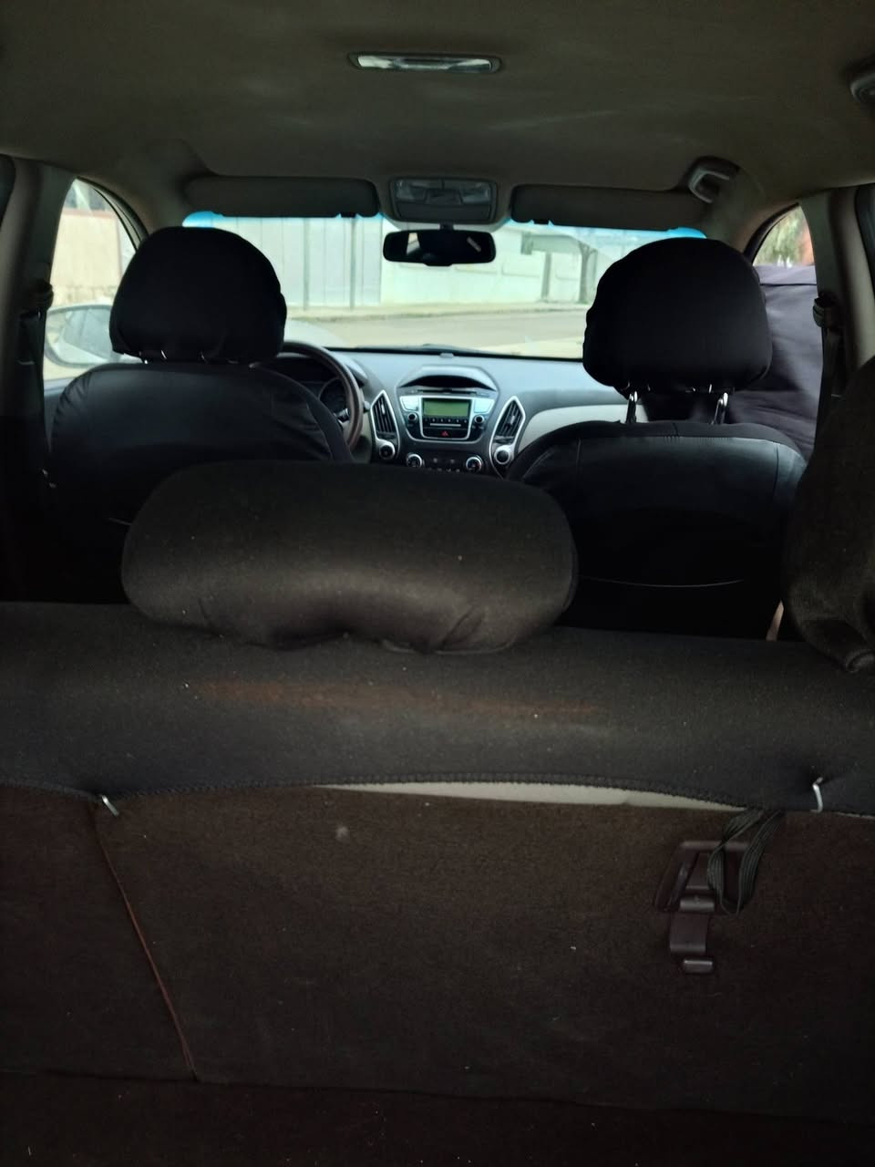 سلام وعلیکم تۆکسۆن 2013 یەک چاملغی سەکن بۆیاغە مەکینەی کراوەتەوە بەس جوان  چاکراوەتەوە سەنەوی تا 2028 تازەیە نرخی 142 وەرەقەیە معامەلە ژمارەی تەلەفۆن ***********
