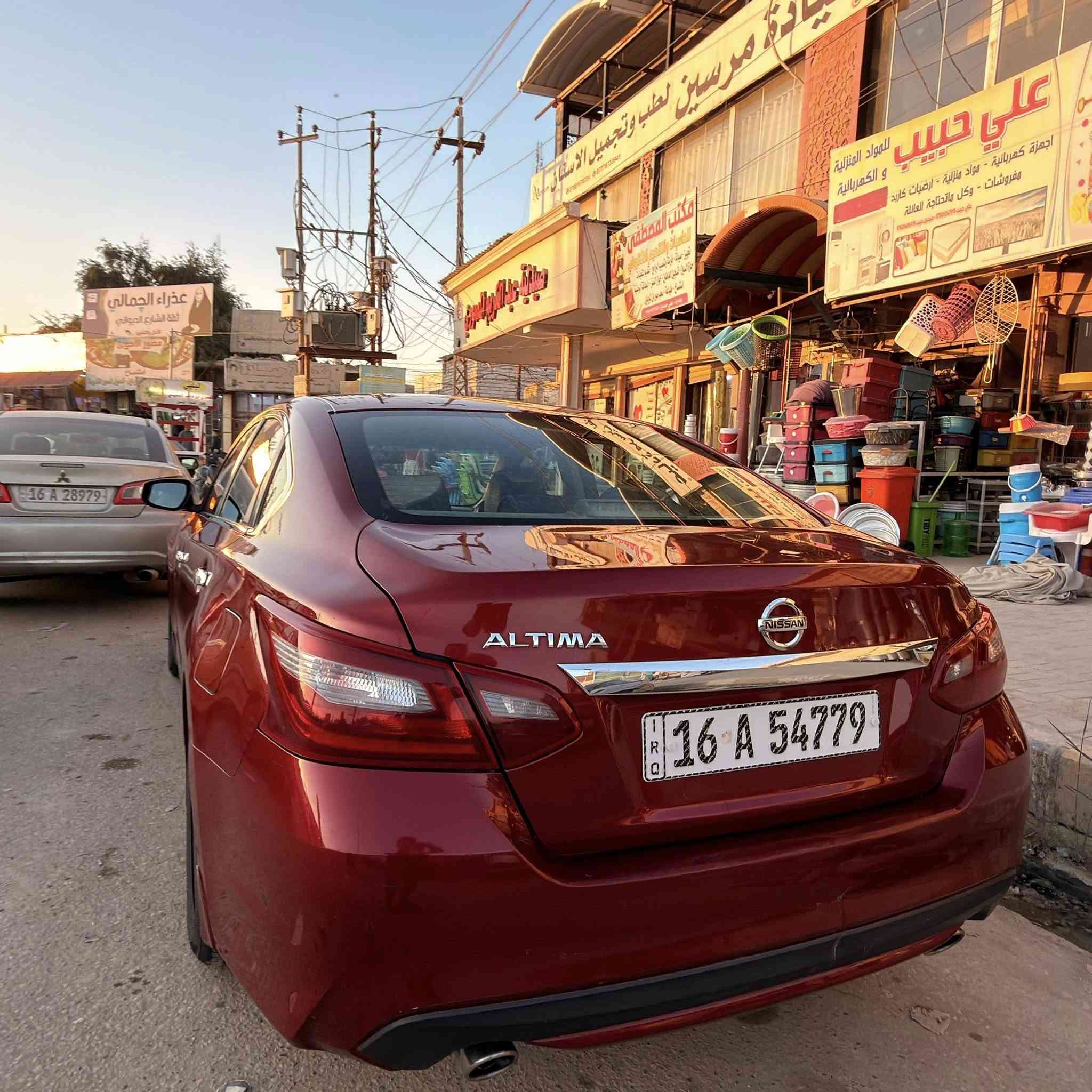 نيسان التيما 2018
رقم دولي جديد بأسمي هزه جديد
ماشيه 91 
بصمه تشغيل
بصمة باب
تشغيل عن بعد 
اشاير مري 
سياره فول نضيفه جدا 
فقط بارد ع كد شبر وشخط بلباب من امريكا حادثه كلش حلو وعندي صور الحادث 
مكاني 
ديوانية دغاره 
***********
