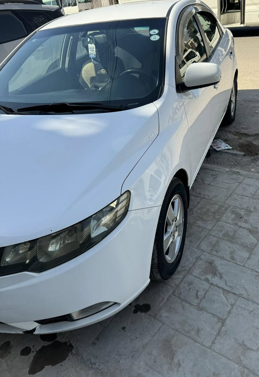 السلام عليكم سيراتو 2011
خليجي بدون صبخ 
عدا الدعاميات فقط 
السياره جاهزه 
رقم اربيل  الجديد 
مكينه 1600
باسمي 
كامله هزه وغرامات 
مصفره 
السياره مكانه  بغداد الشعب 
السعر 105
للستفسار 
***********
