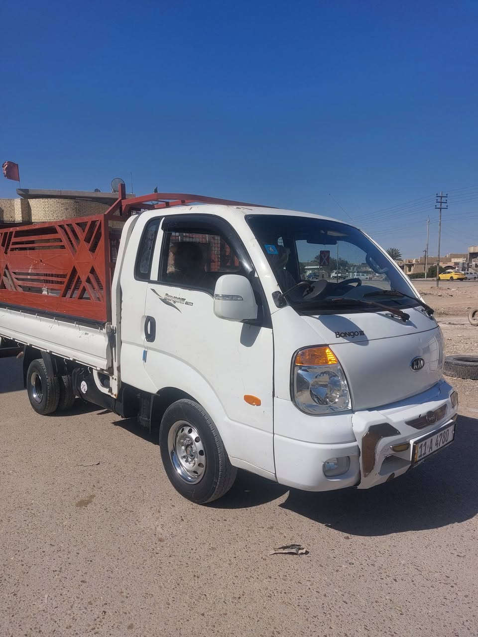 السلام عليكم كيه حمل مسكر للبيع اطرمبه موديل ٢٠٠٦ السياره حلوه مكفوله كير ومحرك وكسن شاصي السياره رقم بغداد ١١ دولي السعر ٩٥وبيهه مجال مكان السياره بغداد المعامل ***********
