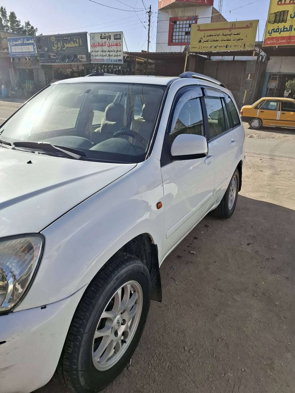 السلام عليكم،  تيكو للبيع موديل ٢٠١٢ سيارة مكفولة من كل شيئ محور كير مكينة كورله نحله السياره بسمي مكان كربلاء السياره جاهزه من كل شيئ السعر ٦٥ وبيها مجال بصيط للإستفسار:-
***********
