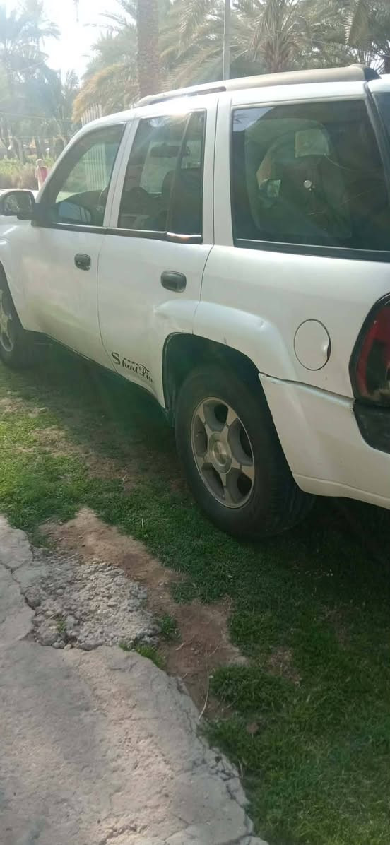 السلام عليكم رمضان كريم للبيع موديل 2004رقم انكليزي السيارة مكينه وگير وتخم تاير ج تبريد شغال كهربائيات كله شغاله السيارة يرادله ترتيب السعر 70وبيه مجال/ ***********
