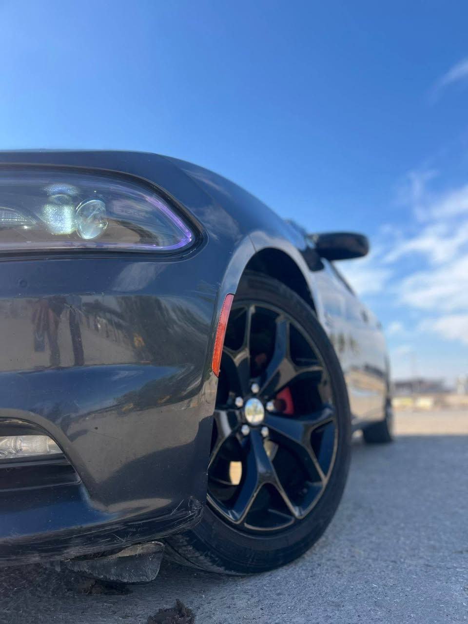 السلام عليكم جارجر للبيع رقم بغداد انكليزي موديل 2016  فول مواصفات واحد على واحد محرك 5700 حادث جاملغ خلفي وباب السدر وباب الخلفي تبديل  السعر 185 وبيها مجال ***********
