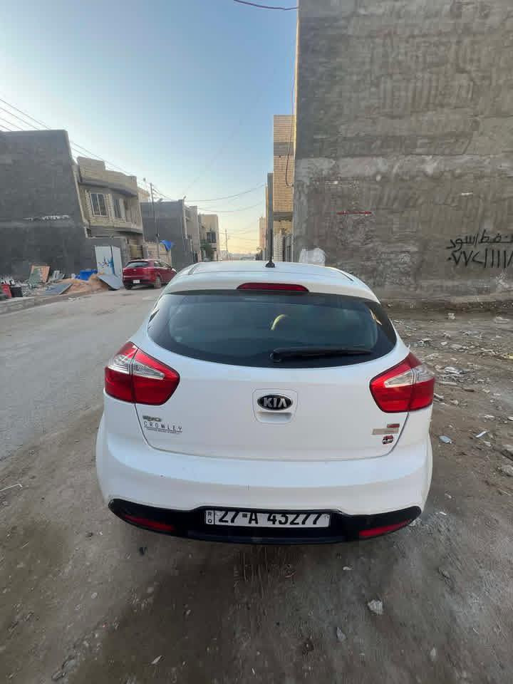 سلام عليكم كيا ريو 2013  امريكي
رقم ذي قار حادث جاملغ وباب 
السيارة باسمي موصفات عادية 
السعر82 وبيها مجال مكاني بغداد الدورة

للاستفسار *********** ( ابو فاطمة )
