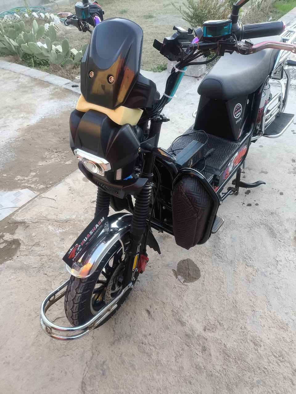 سلام عليكم موطور لبيع مكفول من كل شي الاستفسار عل ***********
