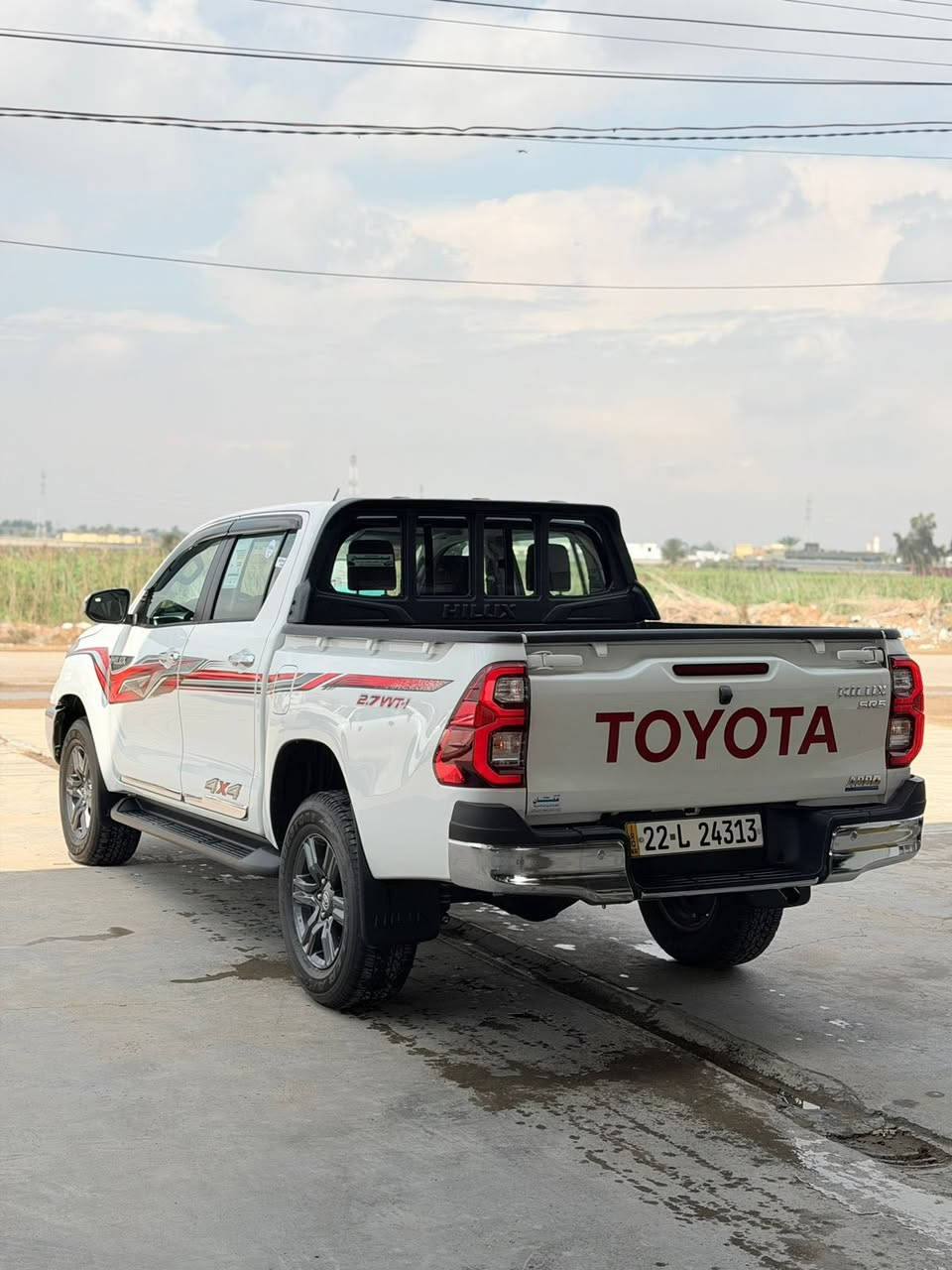 الجديد صلو ع نبي 
بيكم هايلوكس 
موديل 2025 
4x4 
 ماشيه 8000
بعدهي بوضع الزيرو 
فول مواصفات 
شاشه كامره 
شحن لا سلكي 
قطعتين تبريد 
كشنات تبريد 
تحكم جهتين 
حساس امامي خلفي 
هواي بيها مواصفات 
ساز ام الضمان 
السعر عند الإتصال 
للأستفسار اكثر 
***********@***********
