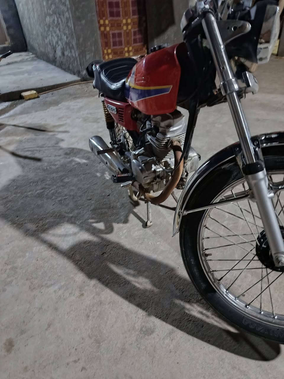 السلام عليكم دراجه نامه للبيع خير من الله دراجه شوفت عينك نضيفه كلشي ماعايزهة وياهة غراض بعد شلعه ونضافه فول للتواصل على هاذا الرقم ***********
