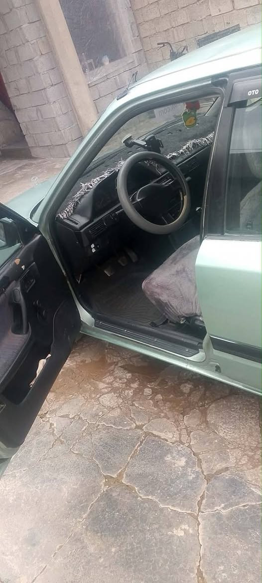 السلام عليكم ورحمة الله 
سياره مازده للبيع حجم 323 
گير ومحرك شرط تايرات صدر جدد والگشر شوف العين 
صبغ جماليه بدون معجون وبدون خياس   سياره حلوه واقتصاديه ونظيفه حييل 
شرط ترايك اذا مو 180 لاتاخذه 
رقم كركوك مشروع وطني شرط التحويل 
باركود بانزين بيه 
مكان السياره كركوك قضاء الحويجة 
السعر 38 وبيه مجال 
للأستفسار اتصل 
***********
خاص ماجاوب
