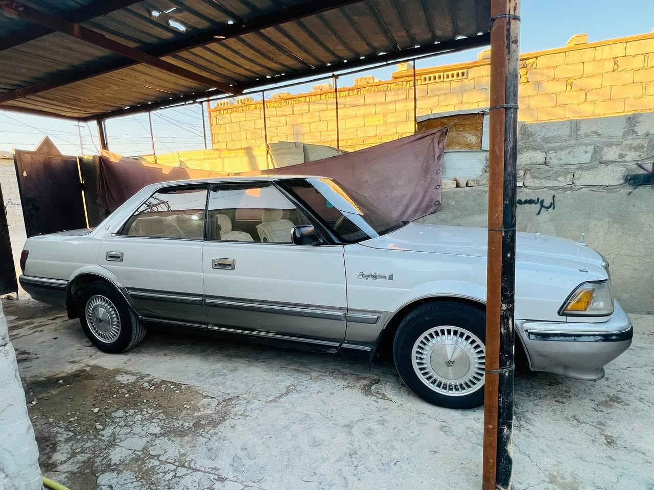 سلام عليكم ورحمه للبيع 
هارتوب كفالة عامه من الكص والنقل الجثة والضربة والصبغ والتبديل موديل 1993 رقم بغداد دولي تحويل أو وكاله بكيف المشتري كير ومحرك مكفولات تخم تاير حداديه جديده تبريد تدفئة تحكم فان 
سبلت شغال سياره وضع الشركة مابيها اي نقص ابد تجي وتشوف بعينك العنوان كربلاء المقدسة بداية حي الفارس السعر 58 وبيها مجال 
للأستفسار....***********
