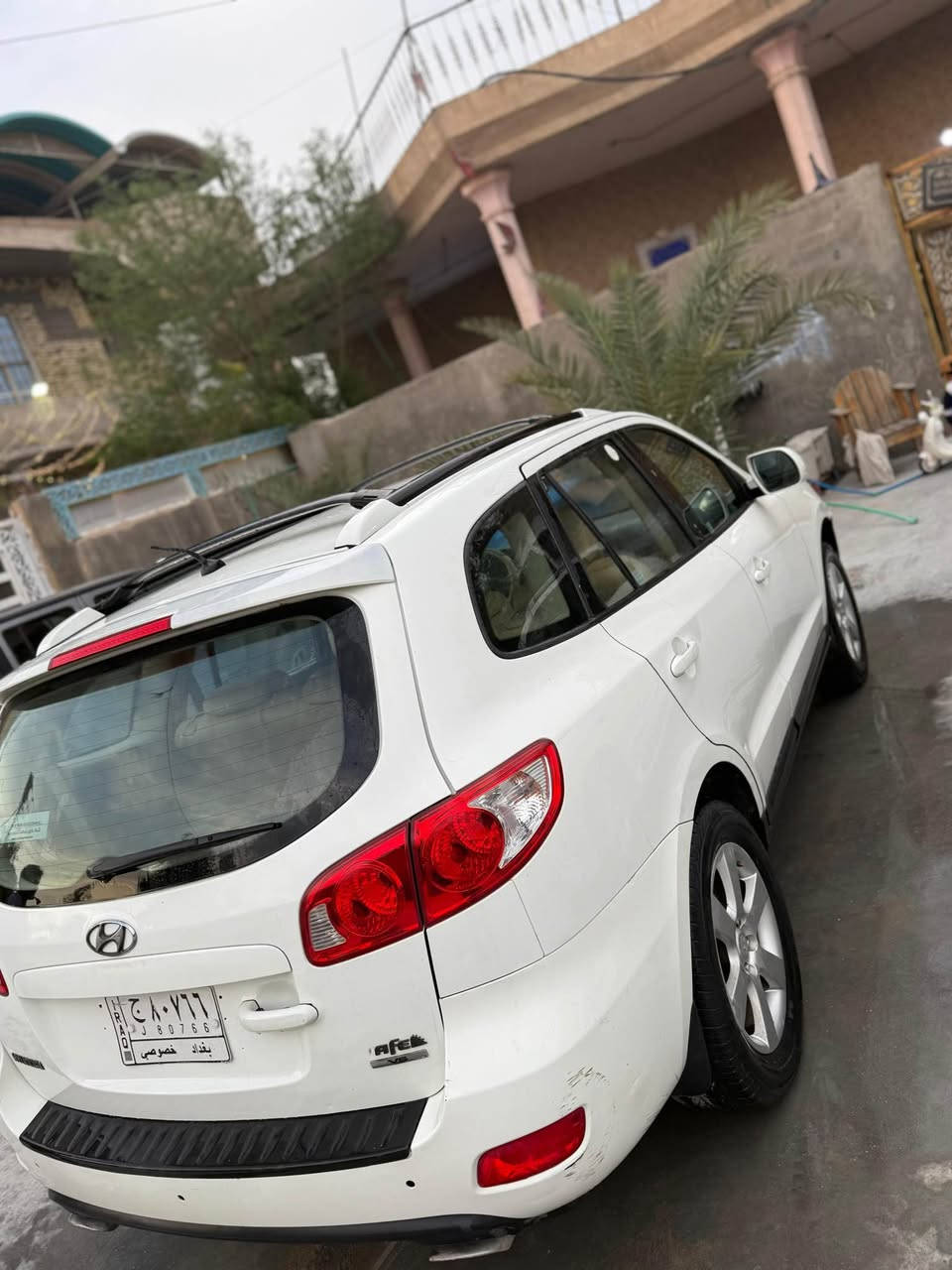 السلام عليكم ورحمة الله سنتافي 2012 خليجي مكينة 6 بيهه بارد قليل بلجاملغ ولنيد مفتوح السيارة حلوة كلش مصار هواي من اخذتهه رقم بغداد مشروع وطني يا مكان يعجبك تحول تحول راعيهه بصرة السعر 135 مجال قليل 
مكان السيارة بصرة گرمة علي رقم الهاتف *********** البصرة, العراق
