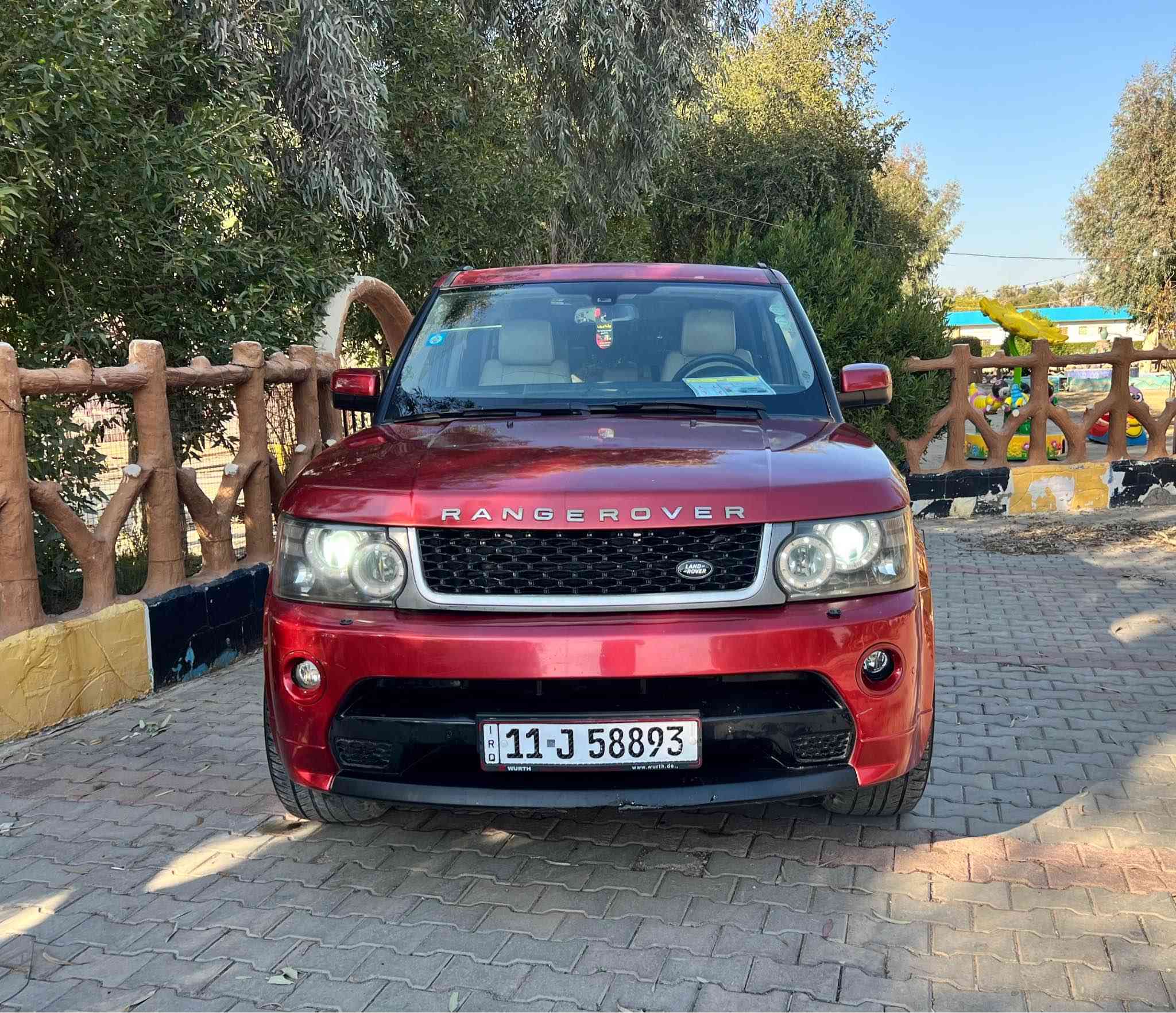 السلام عليكم. بيع او مراوس حسب القناعه.  رانج روفر سبورت. موديل 2008
السياره جديده جدا وكفاله من الميانيك والضربه. 
كير   محرك. صدر. تخم تاير.جدد وكفاله 
دبلات مع لوي جدد انسه جوبلس ومشاكله 
منضموت زنون جديده   السياره جدا نضيفه وبدون نقص. 
شرط ولا كلوب بل دشبول مشتغل. حت جك طافي.  مكانها ديالى بعقوبه. رقمي ***********.  لسعر اتواصل وتدلل. بعقوبة, ديالى
