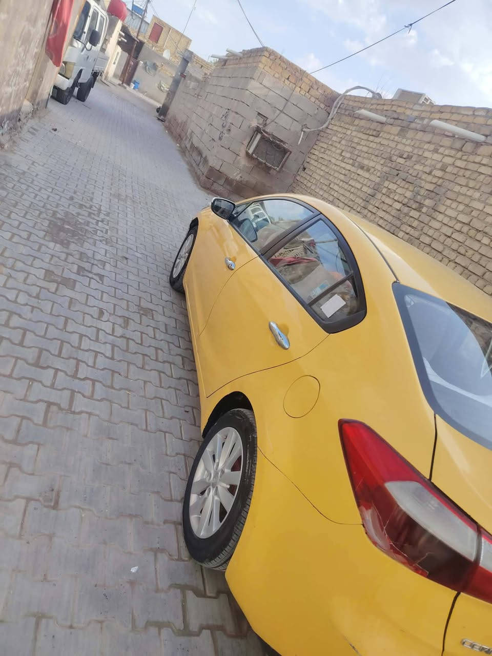 السلام عليكم سيراتو لل بيع موديل 2014 سياره جاهزه عل آخر رقم مثني نكليزي جديد حداديه تخم تاير تبريد تدفه سنويه جديده لل 2026 بسم وليد يمي سونار داخل المنشور سعر 115بيهه مجال قليل حك جيه مكان سياره سماوه تفاصيل أكثر تصل ع رقم وبيك خير ودلل   ***********
