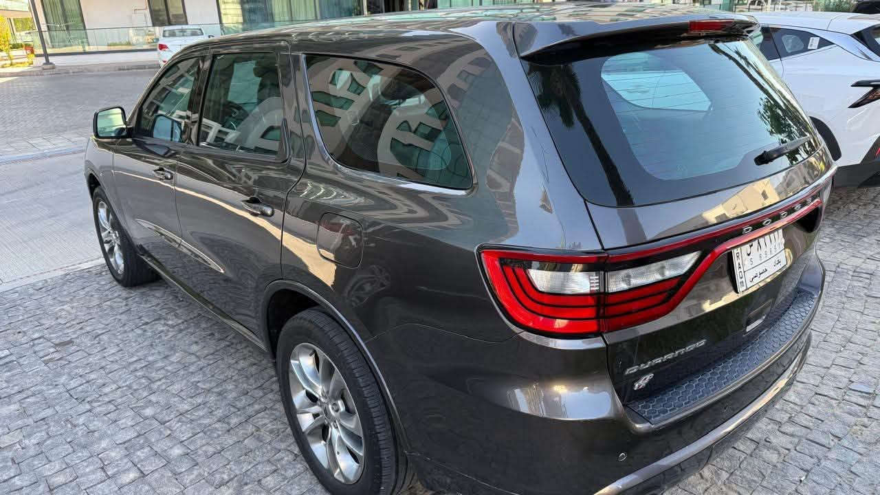 دوج دورنغو GT Plus موديل 2020
وارد امريكي 🇺🇸

- محرك 6 سلندر /  3.6 
- ماشية 65 الف ميل 
- بصمة ابواب 
- وتشغيل عن بعد 
- صندوق كهرباء 
- كشنات كهرباء تدفئة وتبريد 
- تدفئة ستيرن 
- اوتو بريك 
- رادارات خلفية 
- كاميرا دوارة بلادية 

حادثهه جاملغ خلفي والباقي كله بلادي وبدون صبغ‼️

🟢 السعر 25,500 $ 🟢
للاستفسار ☎️*********** ☎️

