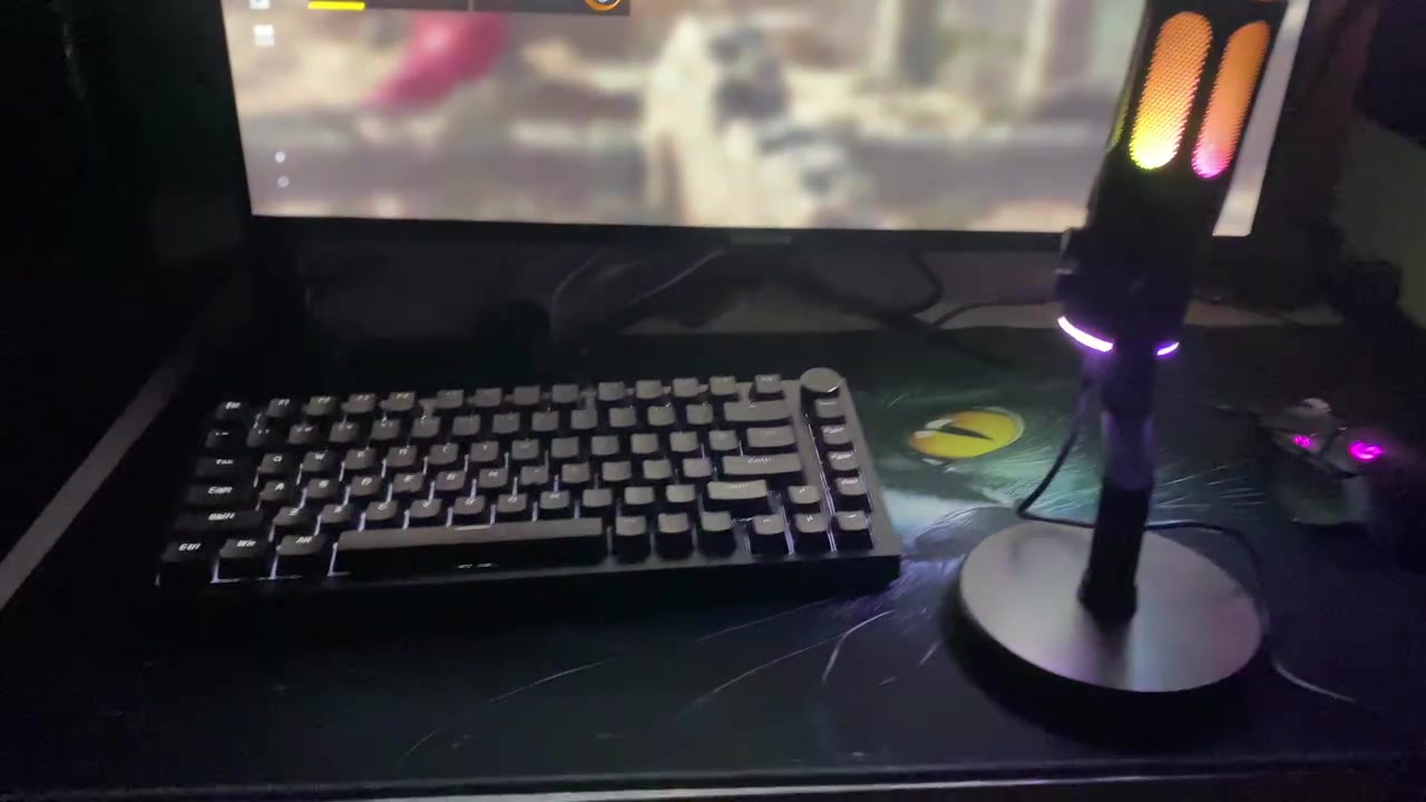 كامله للبيع pc كراتينها موجوده وياها ups والميز وكله مضمون تجي تفحص على راحت راحتك وتقتنع وراها تشتري وبلعافيه عليك مكاني بغداد منصور والسعر قيم وخذ بس فدوه لتكسر بيها وموجود توصيل


**إذا كنت صاحب هذا الإعلان وتريد حذفه لأي سبب، رجاءا أرسل رسالة إلى الدعم الفني**