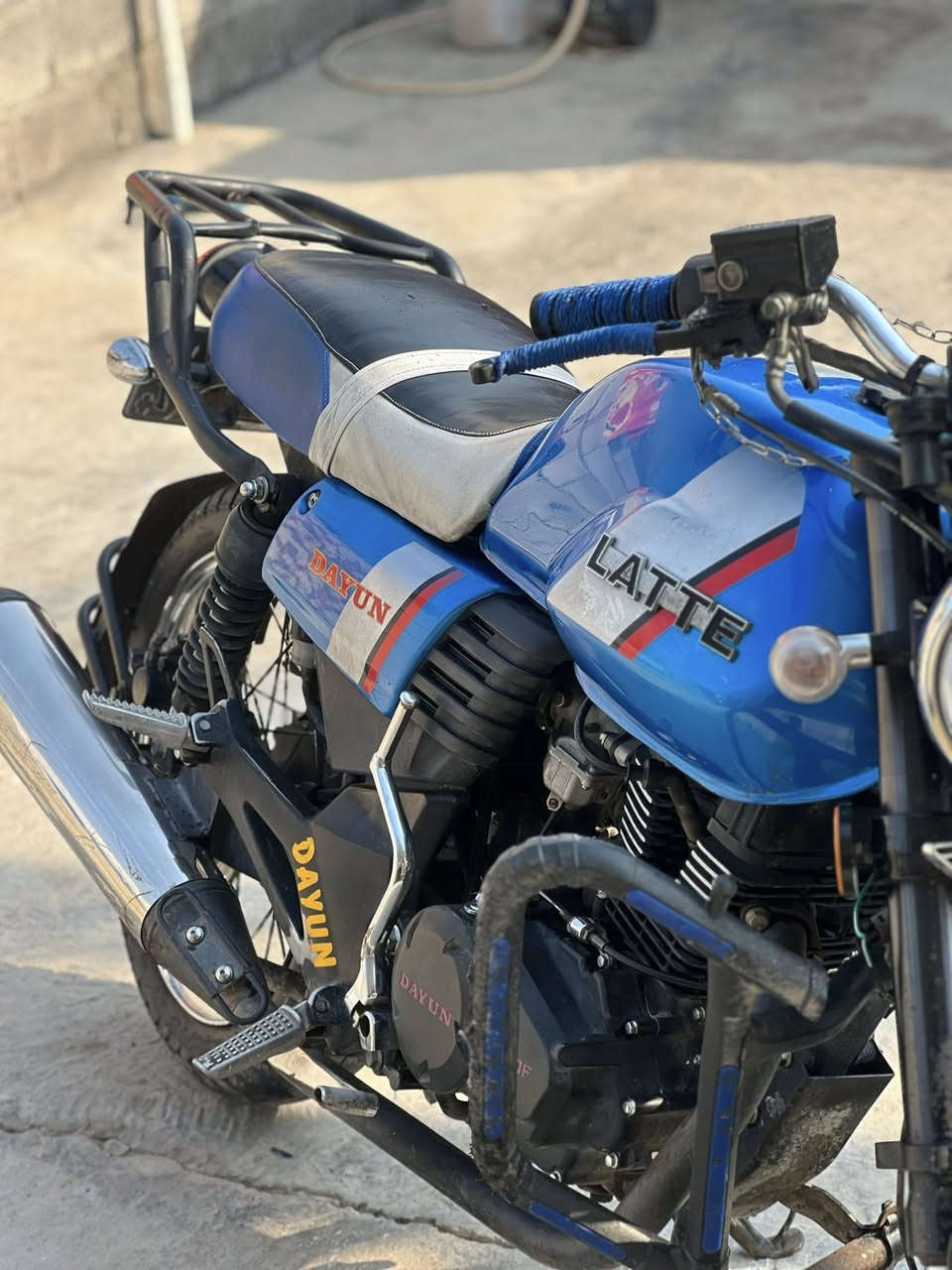 دايوان لاتيه 2022 شهر(7) مرقمه نكليزي مشروع وطني شلعه معدل تشك مابيها اي نقص  ديالى بعقوبه خرنابات سعر 2100وبيها مجال تصل او رمش ***********
