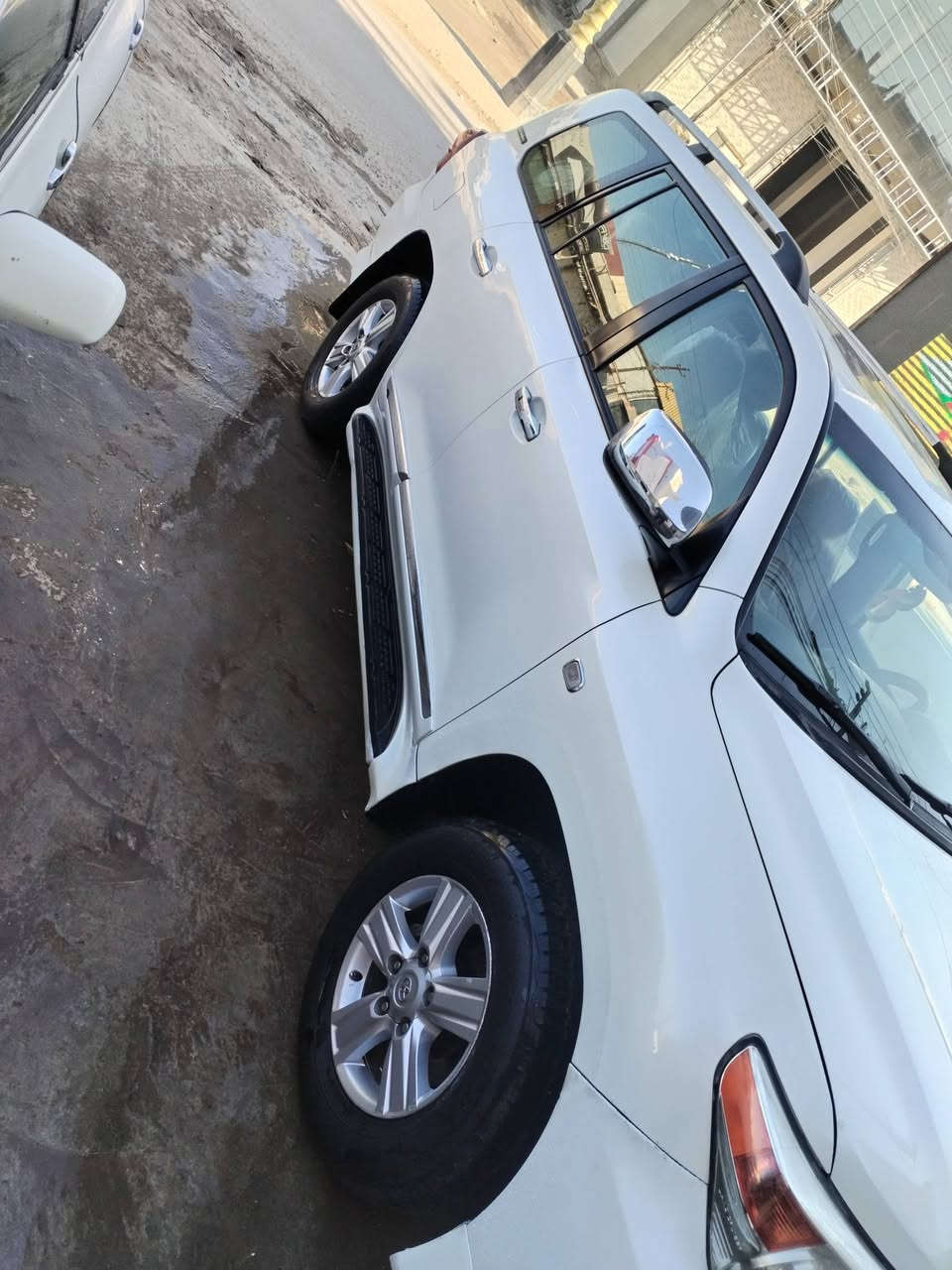 لاندكروز 2010 رقم شمالي السعر 310 وقابل للتفاوض  ***********
