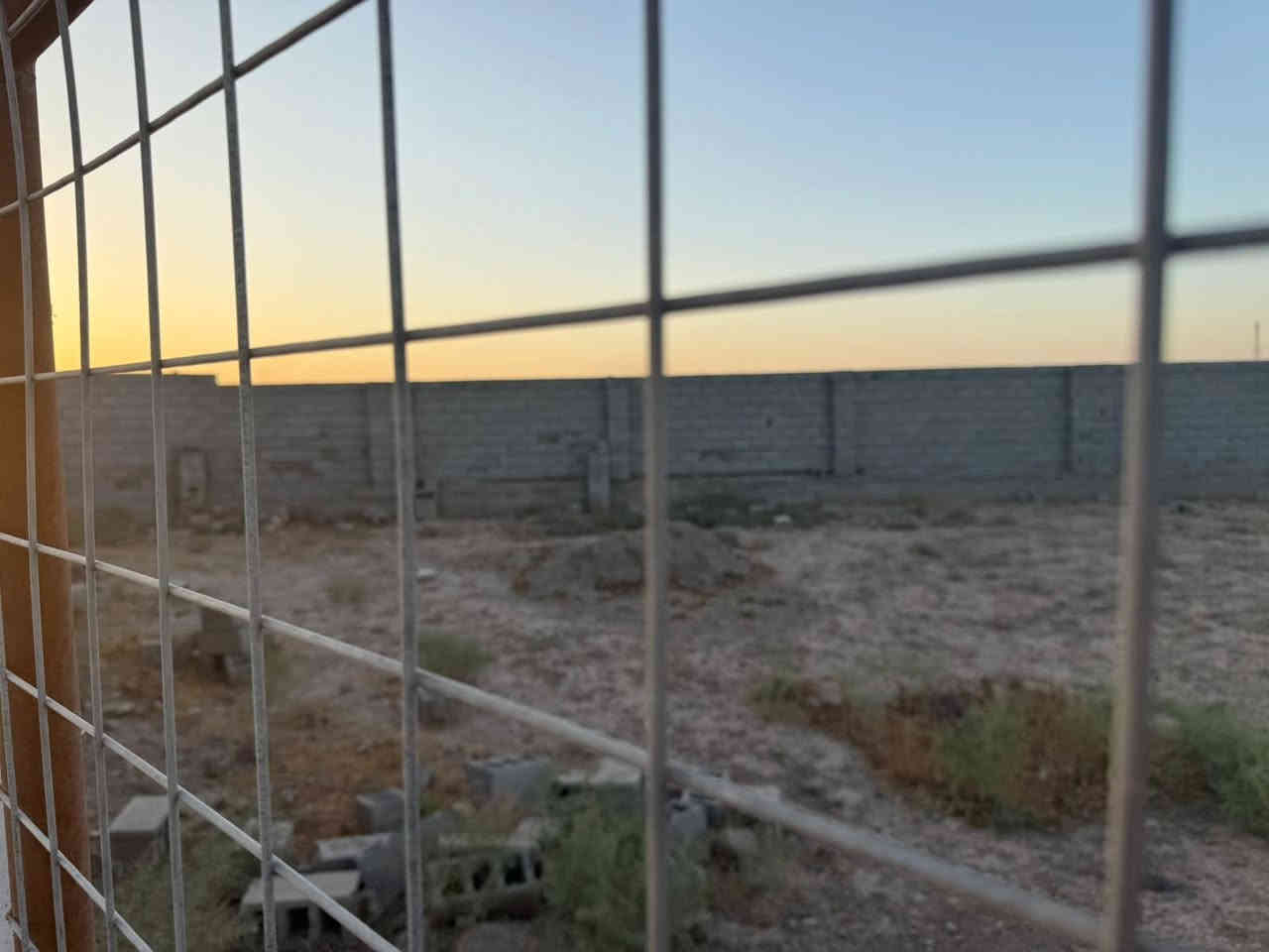 سلام عليكم
أرض زراعيه للبيع ركن 
الموقع صلاح الدين قضاء بلد مدخل ٣ على الشارع تبليط
تفاصيل الأرض
جنس عقار ملك طابو زراعي سند ٢٥
المساحه دونم و ١٠٠ متر او اكثر
الواجهه ٤٠ متر
مسيجه بالبلوك
للاستفسار الاتصال على الأرقام التاليه
***********
***********
او مراجعة مكتب التمار للعقار الواقع شارع المحطه محلات الحاج
