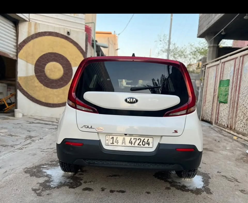 كيا سول وارد امريكي كفالة عامة ماعدا الدعاميات من الصبغ والضربة محرك 2000دوش موديل 2020 اللون ابيض صدفي  رقم الهاتف *********** رقم بصرة إنكليزي سنوية جديدة

