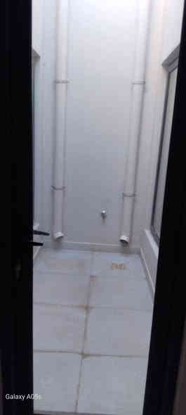 بيت في مجمع الغدير كربلاء 153 متر طابق واحد ركن مميز غرفتين واستقبال ومطبخ وحمامات عدد 2 وكراج وحديقة معروض ب ١٨٠ مليون مع المجال 
***********
***********
