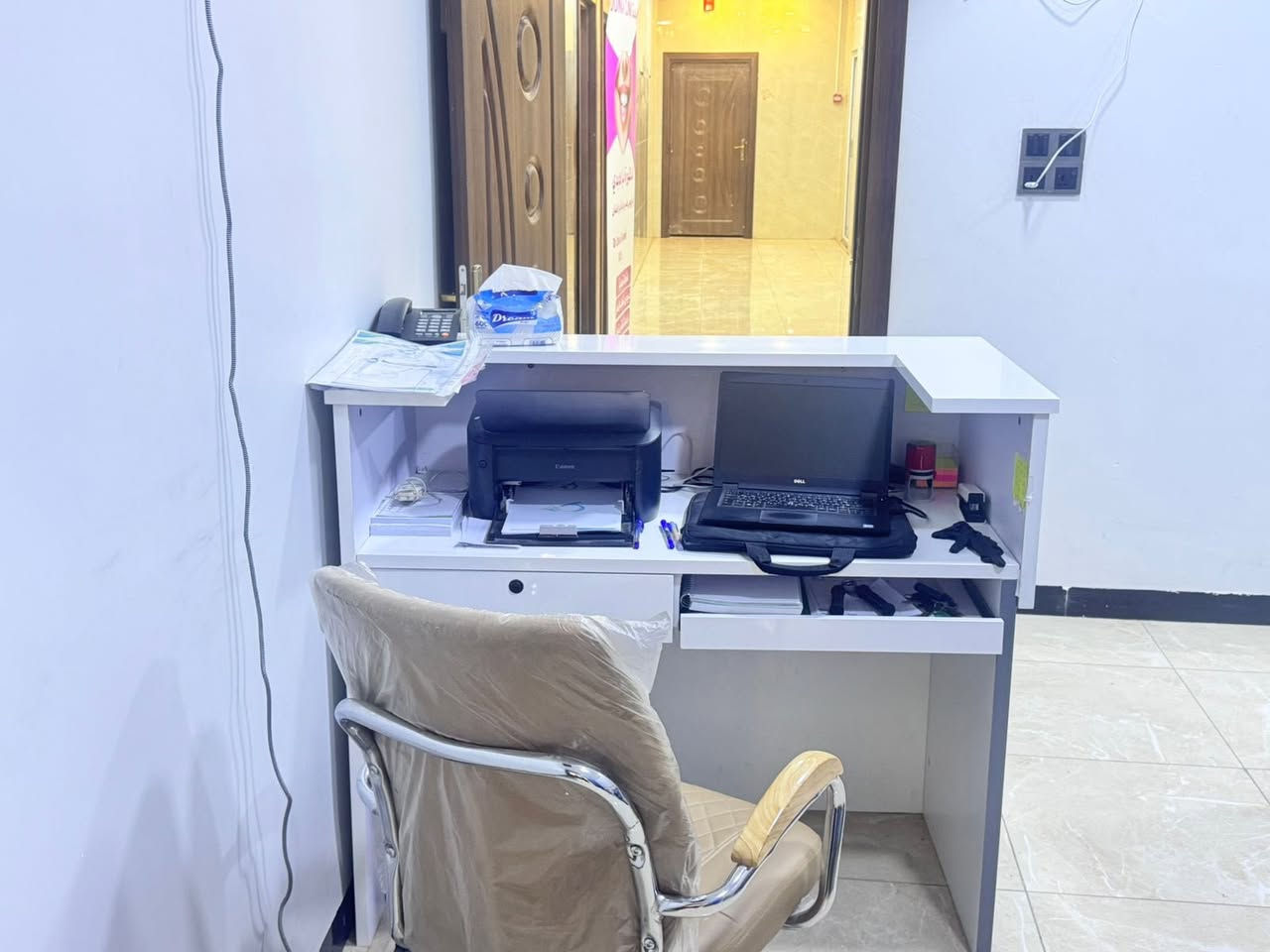 على بركة الله . مختبر سنتر (لاب ) للبيع في محافظة كربلاء / حي الغدير  المختبر مجهز تجهيز حديث - جهاز هرمونات - جهاز كيمياء - جهاز CBC - جهاز TSB- جهاد ايكروما ٢ -كذلك الاجهزة الاخرى المطلوبه والواضحة بالصور 
ملاحظه مهمه اخوان المختبر مع الاجهزه معروض للبيع 
المختبر يحتوي على اجازة (كيمياء - احياء مجهريه )
للجاد في الشراء الاتصال على الرقم 
***********
المختبر بي شركاء ثنين واحد عنده ظرف مادي والثاني ممكن يبقى بالمختبر .
