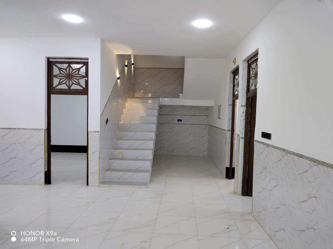 يالله يالله لدينا بيت للبيع مساحة ٢٠٠متر موقع عتبة  الإتصال على الرقم التالي ***********
