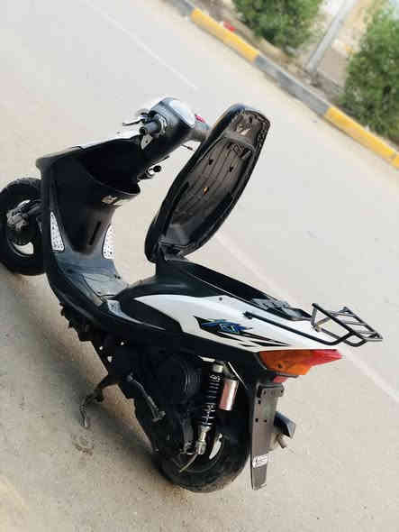 السلام عليكم دراجه ماكس عدله للبيع 
دراجه شغال سلف هندر نكره شلعه معدل فول  
كهربائيات الايت عالي ناصي اشاير كامله
قفل. استيرين قفل جنطه شغال 
هورن شغال استان صفحً تعليك 
دراجه محركه بلادي كله بلادي برغي ممفتوح منها 
السعر 550بيها مجال بسيط للشراي 
العنوان بغداد الحريه 
الرقم ***********
