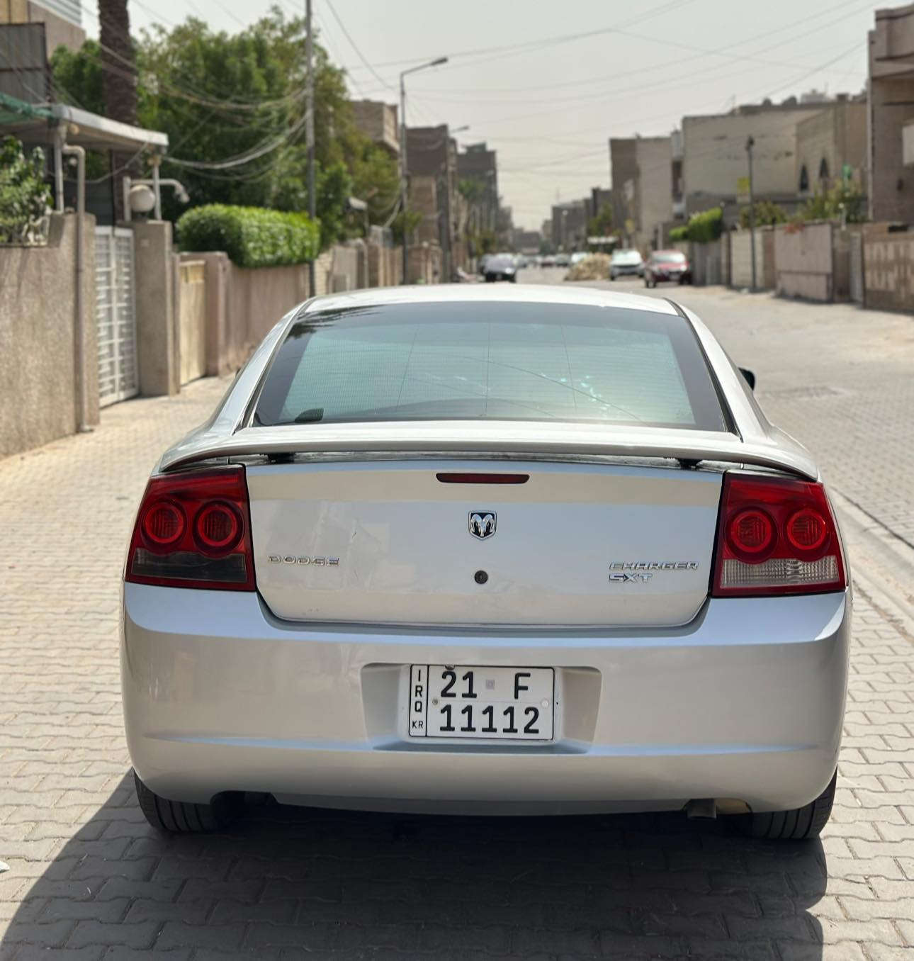 سلام عليكم
للبيع جارجر 2009 
رقم سليمانية مُميز ب اسمي
حادثها خفيف بدون ايرباك بدون دواخل
صبغ جاملغات وبنيد وهنا بالعراق بيهة جاملغ خلفي صور الحادث بالمنشور
مكينة 3500 6 سلندر
السعر مع الرقم 130$ بدون الرقم ماكو اشكال ينزل من السعر وانطيك رقم عادي
مكاني بغداد الجديدة
*********** مصطفى
