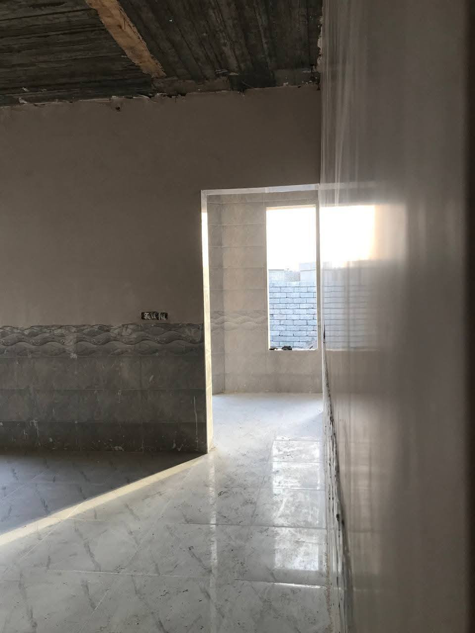 متواجدين حالين بسديره وسطى كادر لبخ جص من الموصل  يتكون من 5اسطوات و5عماله  شغل مساطر وحسب الطلب سرعه ونضافه وشغل مرتب
جاهزين للعمل   شرط هندسه اكبر بيت نطول بي 3 ايام  تلف ماكو شرط الحايط جام  بياض ثلج  
***********
***********
