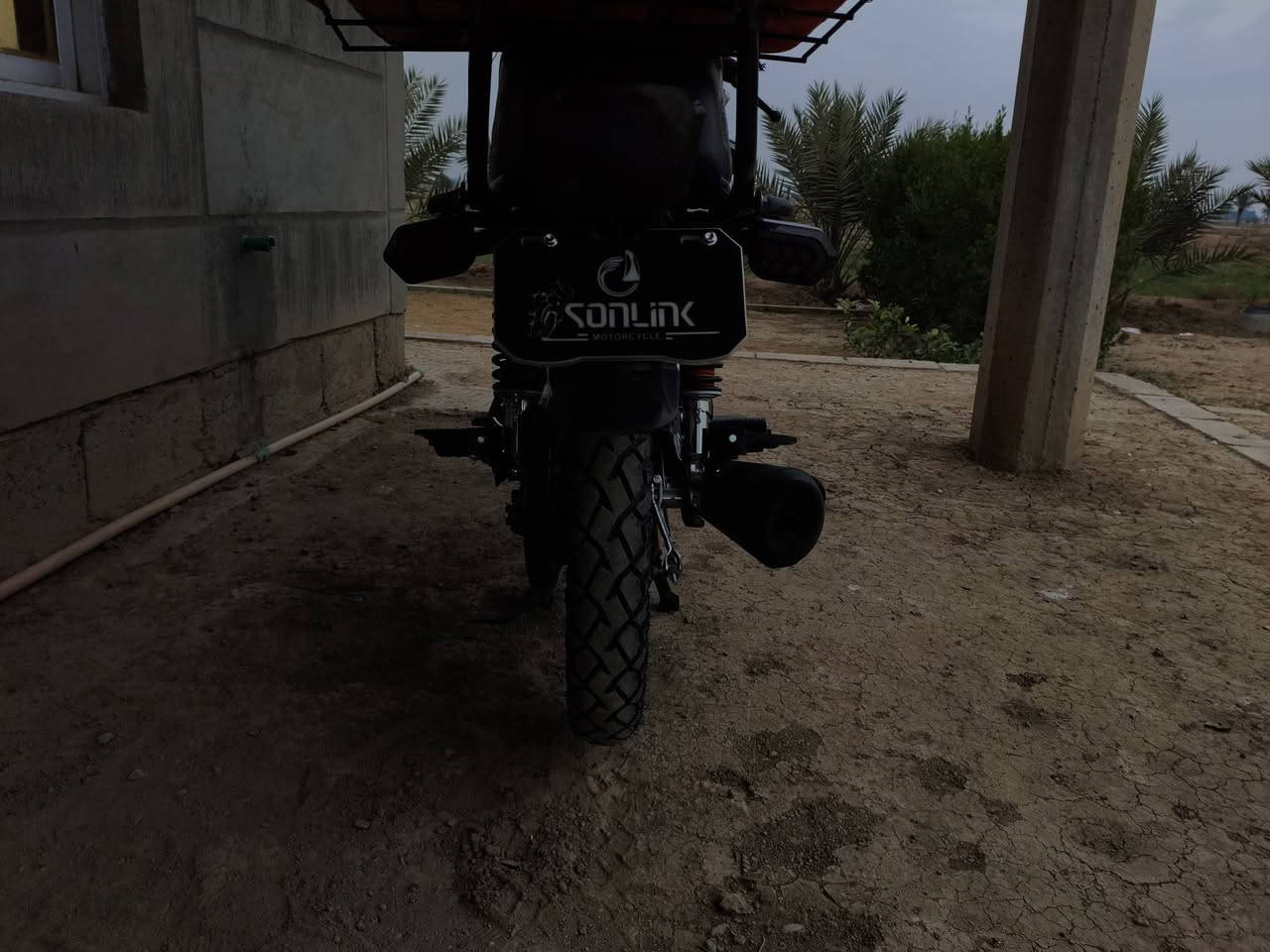 سلام عليكم
دراجة 25
كفالة عامة من كلشي ماشية 3144
محرك200 ظاغطة وزنجيل 
سعر ب875 وبية مجال بسيط
بغداد/تاجي *********** 
خط + واتس
