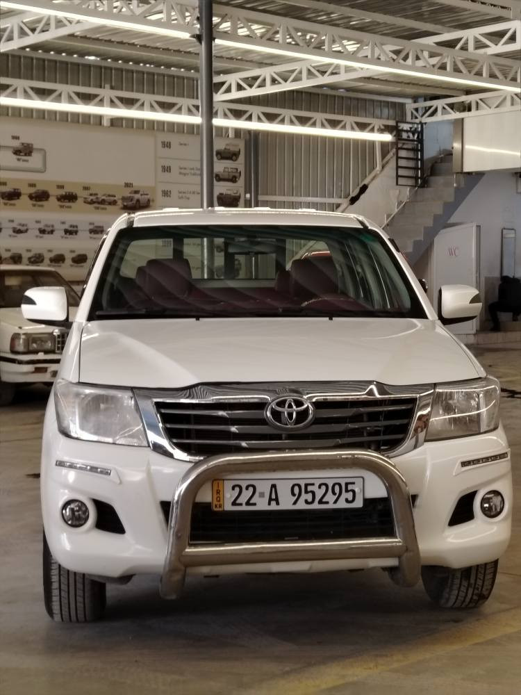 مەرزیە 2011 سێ پارچەی گۆڕاوە بۆ 2013 قرچێکی کەمی هەیە شایەنی باسکردن نیە بەدەنەشی نەگرتوە بەشەرت
سەنەوی تا 2031 تازەیە
توندوتۆڵە بێ مەسرەفە   ۰۷٥۰۲۳۱۲۹۰۷
گێڕومەکینەو ئەکسل بەشەرت
چوارتایەو ویلی کڕۆمی تازە بۆبەستراوە
***********لەشاری کۆیەم
نرخی 148وەرەقەو مەجالێکی کەم
تێبینی.. من خاوەنی نیم تەلەفۆن بۆخاوەنی بکە كويسينجاك, أربيل
