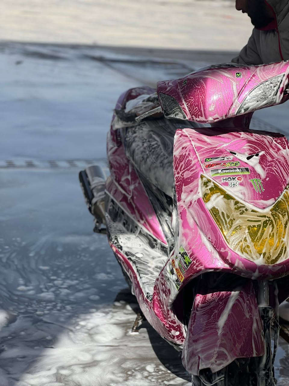 دراجه شلعه معدل صاروخ
ماناقصها شي 
مبدل بستم وولفات 
سعر 900 بيه مجال 
مكاني بغداد الشعله
***********
