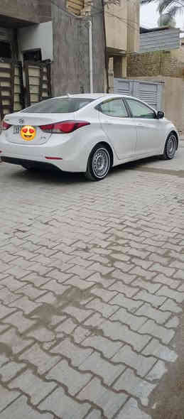 السلام عليكم النترا موديل 2015 امريكي داخله كلين الون ابيض صدفي المواصفات نضام eco  مكيDOHCنه (1800) تبريد ثلج تخم تاير جديد ضربته نص باب عكس السايق بيه تلحيضات بسيطه السياره جاهزه من كلشي شراي يتصل رقمي ***********
