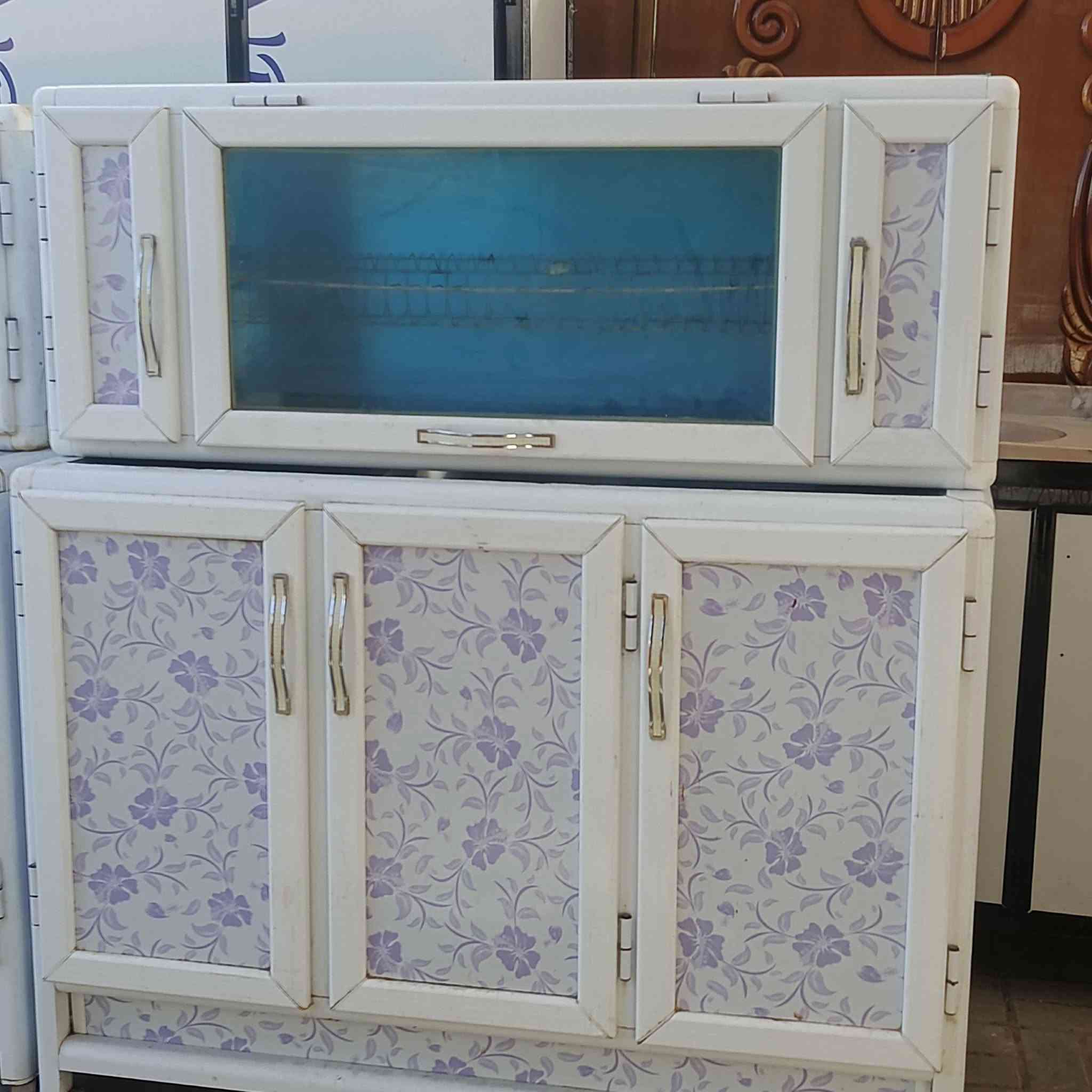 محلات ابو سجاد لبيع وشراء الاثاث المستخدم والجديد اي اثاث مستخدم نضيف نشتري وتبديل الكاونتر القديم بلجديد 
العنوان شارع الشيشان ***********
