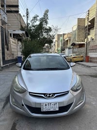 النترا 2015 وارد أمريكي للبيع اللون سلفر حادثها من أمريكا يم قبق البان...