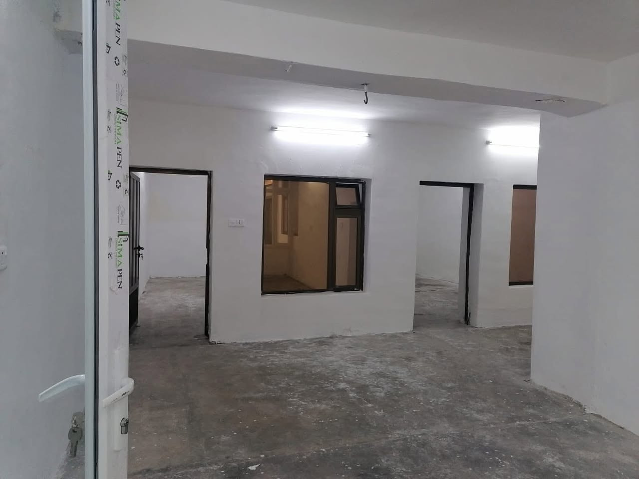 #دارللبيع
خانوو بو فروشتن له گه ره كى ئازادى 
روبه رى 210 متر طابو ملك صرف

پيكهاتوه له :- 2 ژور نوستن - هول - مطبخ - گه راج

بوزانيارى زياتر په يوه ندى بكه ن به عقارات ستار اكرم بازرگان

📍ناونيشان : كه ركوك بازارى ئازادى ته لارى ئاسو

***********
***********
