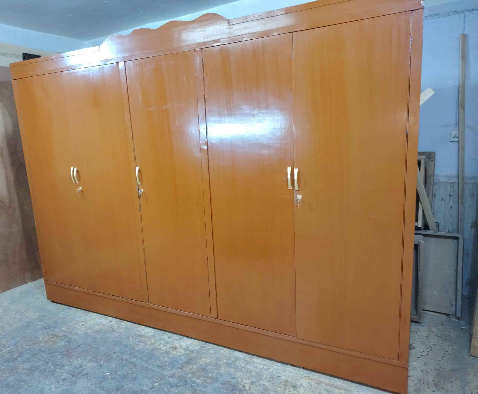 كنتور صاج ابو 5 نظيف نرماده شريط الإرتفاع مترتين و٢٢ سم والعرض مترتين و٩٠سم السعر 270 وبيه مجال قليل


**إذا كنت صاحب هذا الإعلان وتريد حذفه لأي سبب، رجاءا أرسل رسالة إلى الدعم الفني**