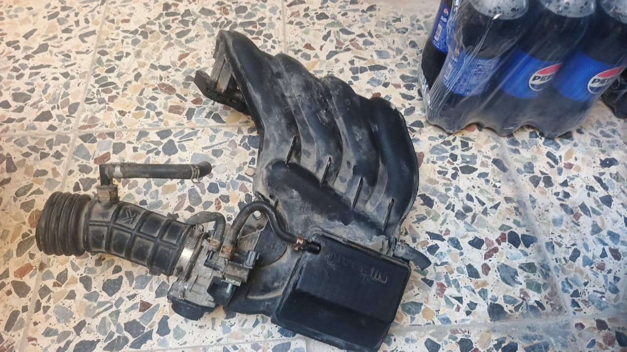 مساء الخير السلام عليكم عندي ضفيره مال نيسان فيرسا للبيع ودكشن حار وبارد ونوزلات زائد نوزلات وداينامو مكان بغداد الزعفرانيه سعر خاص متواجد على الخاص ***********
