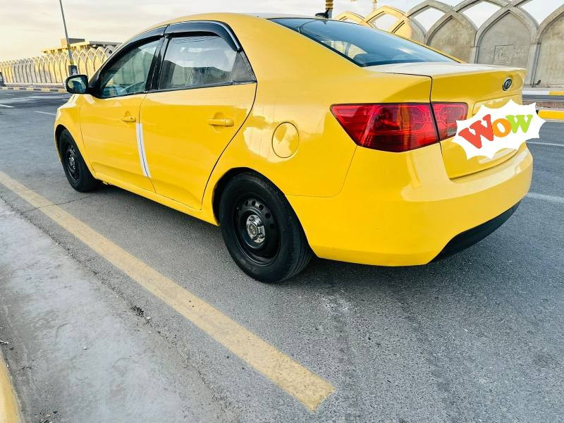 السلام عليكم للبيع كيه فورتي مديل 2012 وارد امريكي بيه فقط تبديل جاملغ امامي وباب بدون دواخل السياره جديده وجاهزه من كلشي مكينه كير حداديه تخم تاير مكينه 2000 دوش موصفات تحكم استير اشير مري  داخل بيجي السعر 72 مكان السياره كربلاء الستفسار اكثر عل رقم ***********  مكلف بل نشر بيع فقط
