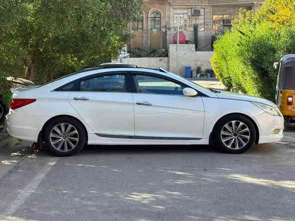 سوناتا 2011 خليجي محرك 2400 دوش
رقم بغداد مشروع وطني

فتحة سقف بانوراما
تحكم ستيرن جهتين
مري شفط واشاير بالمري
كامرا دواره 
شاشه 
قطعتين تبريد
ايكو وعادي
كير محرك صدر تبريد مكفول
مكانها بغداد

الاتصال ***********

السعر 117 وبيها مجال بغداد
